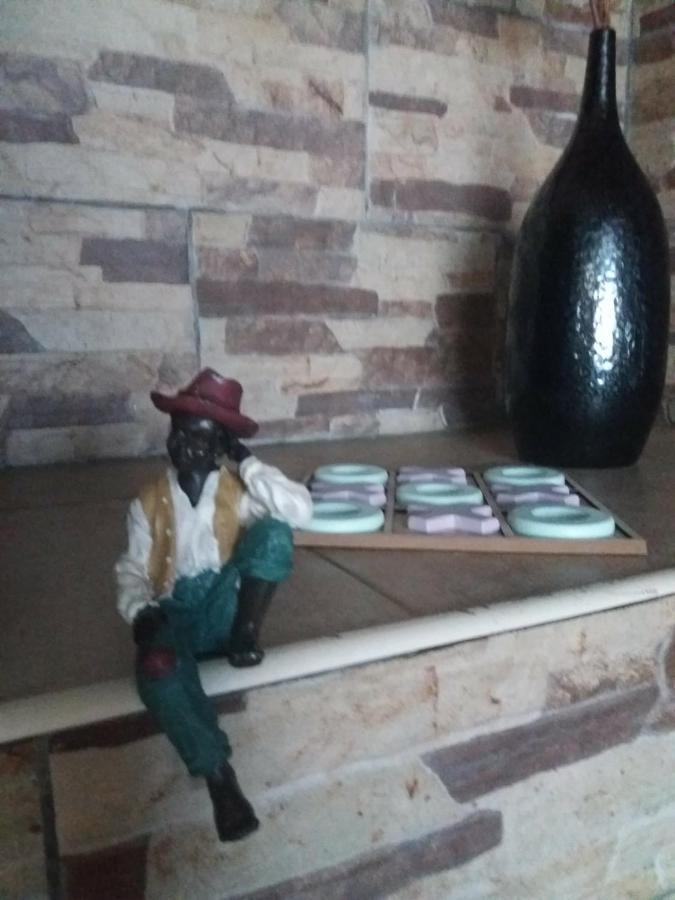 Pequena Casa Rustica Com Piscina *