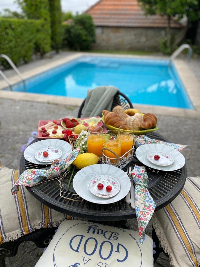 Vakantiehuis Pequena Casa Rustica Com Piscina *